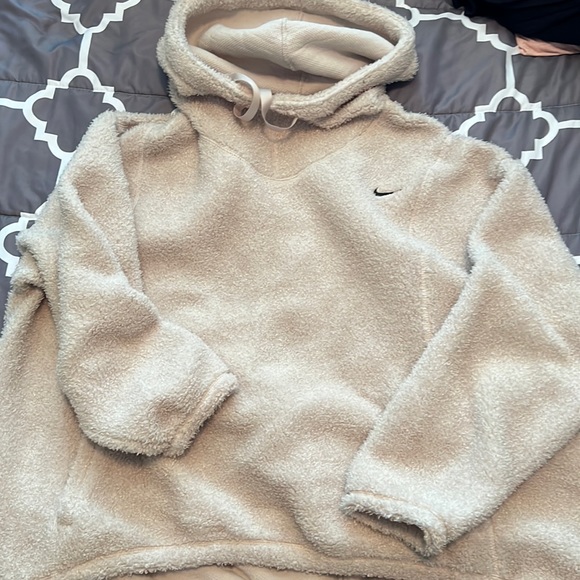Nike Cream Hoodie - Picture 2 of 4